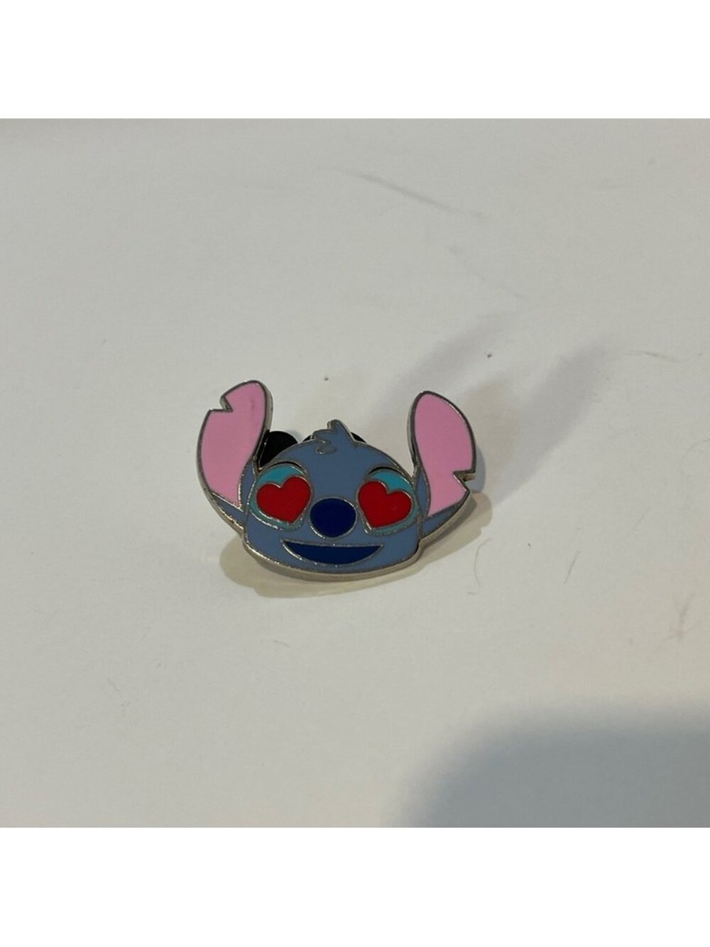5/$25 Disney Parks Collectible Lilo & Stitch Pin Heart Eyes Emoji Trading Blitz